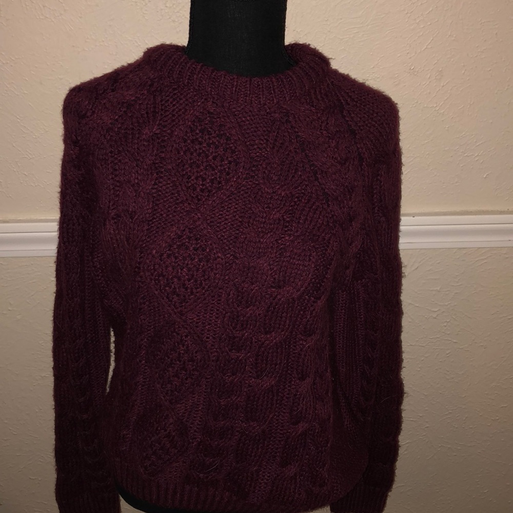 Marron Sweater medium